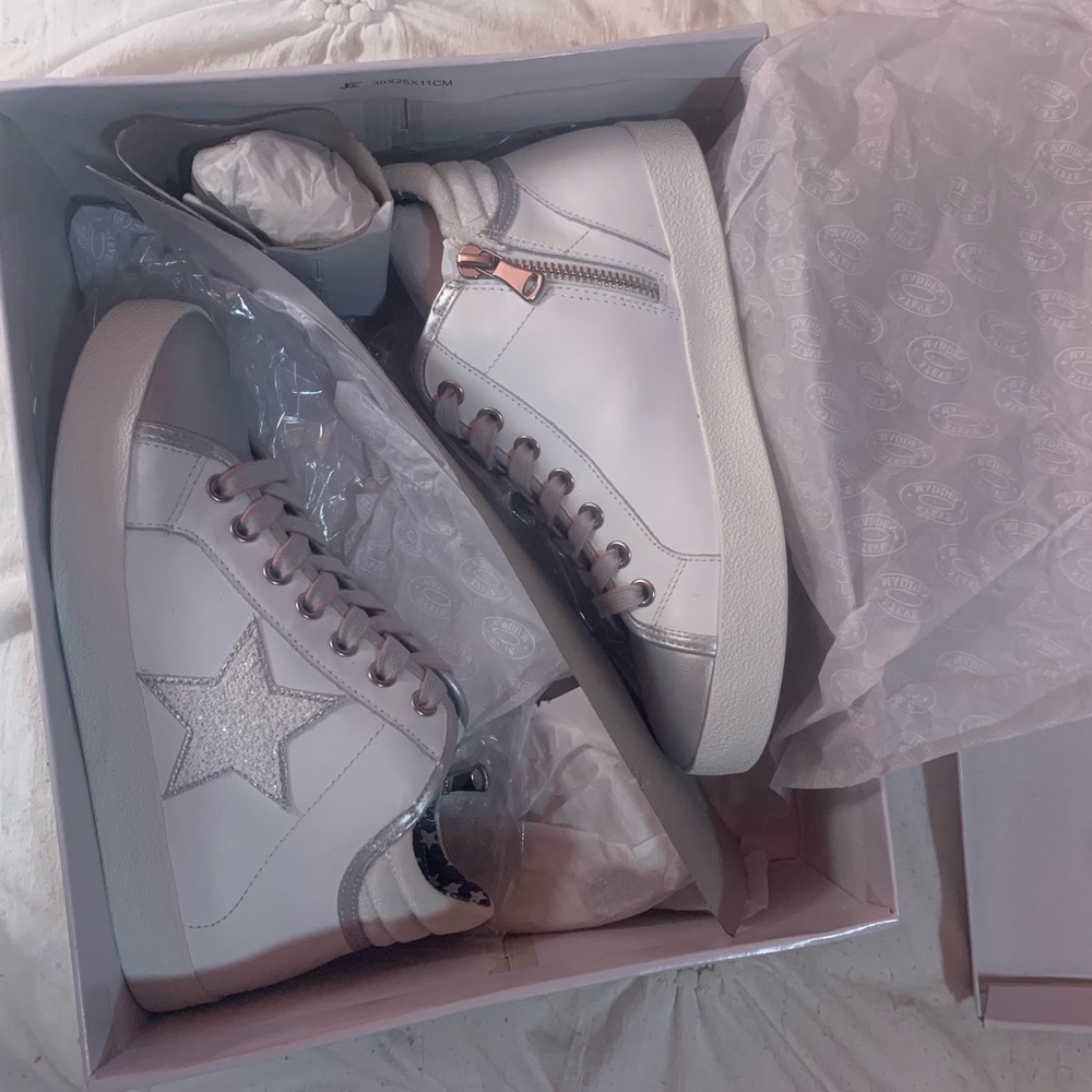 NIB Steve Madden Golden Goose Style High Top Sneakers